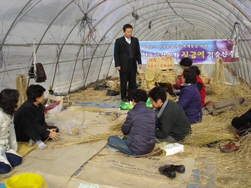 영주 여인들 '전통 짚공예' 기술 잇는다